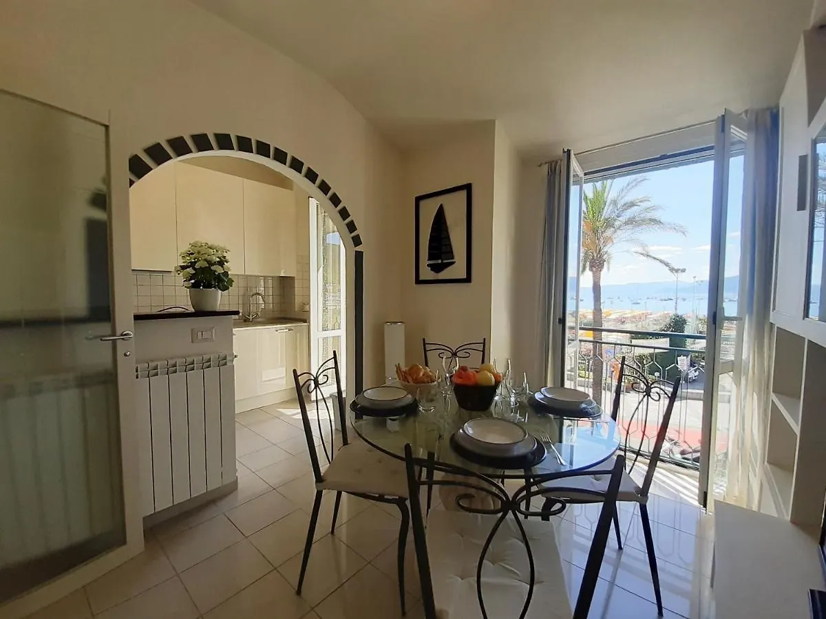 House La Baia Delle Favole By Holiday World Sestri Levante Apartment
